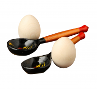 Игра «Донеси яичко»